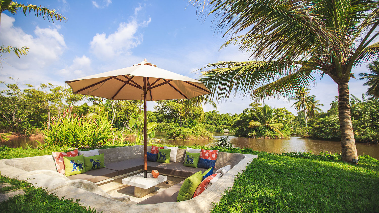 Sunken Lounge